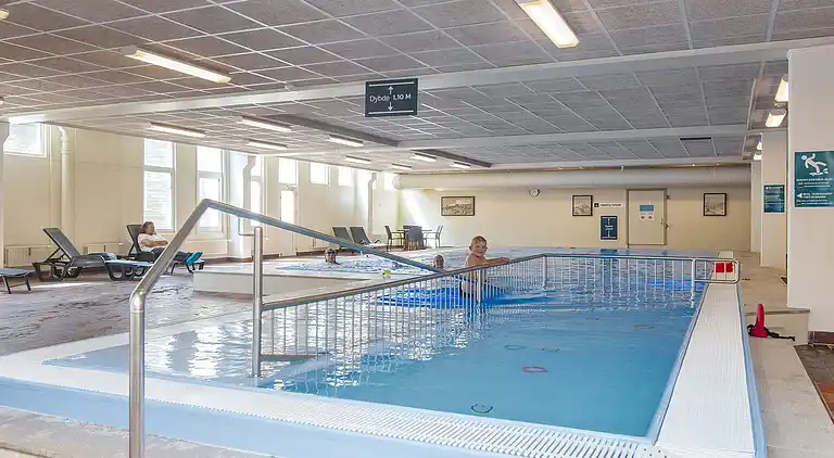 2 rum m/söderläge utsikt