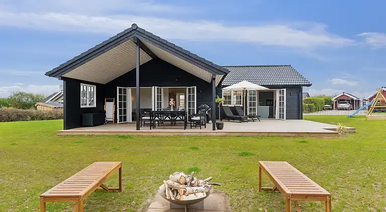 Exklusives Ferienhaus aus 2024 nahe dem Strand