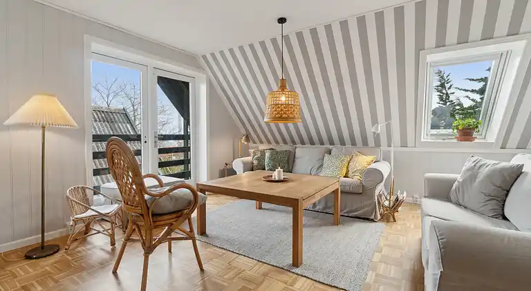 Nyrenoveret familiehus i Listed - Tæt på havet