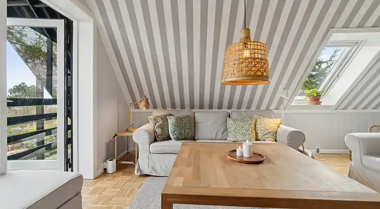 Nyrenoveret familiehus i Listed - Tæt på havet