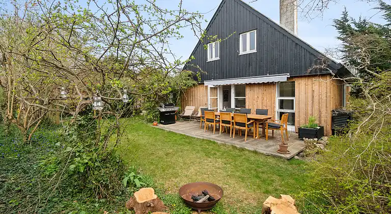 Nyrenoveret familiehus i Listed - Tæt på havet