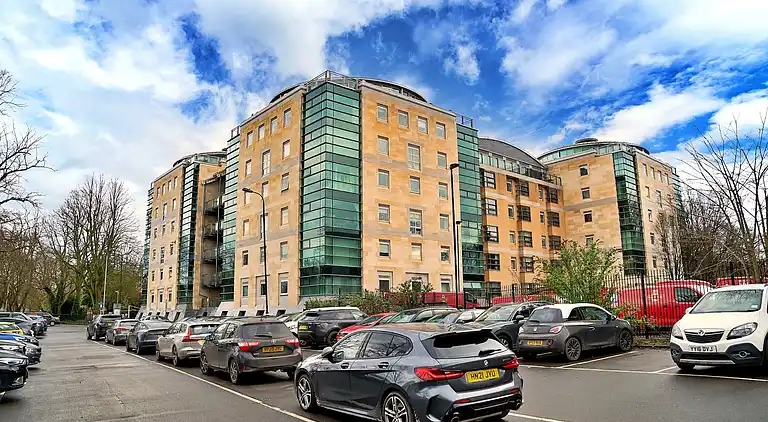 Apartment in City Centre West