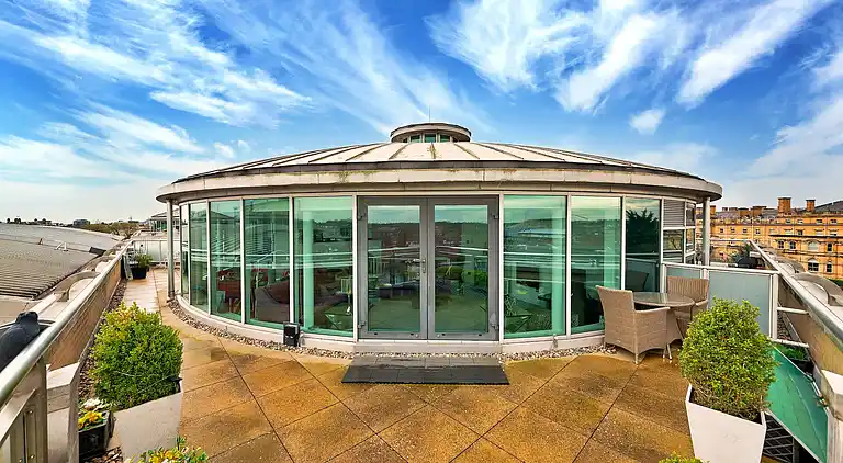 Apartment in City Centre West