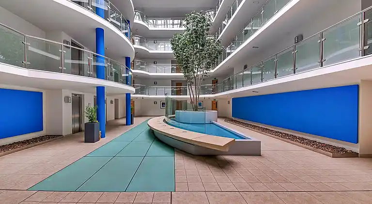 Apartment in City Centre West