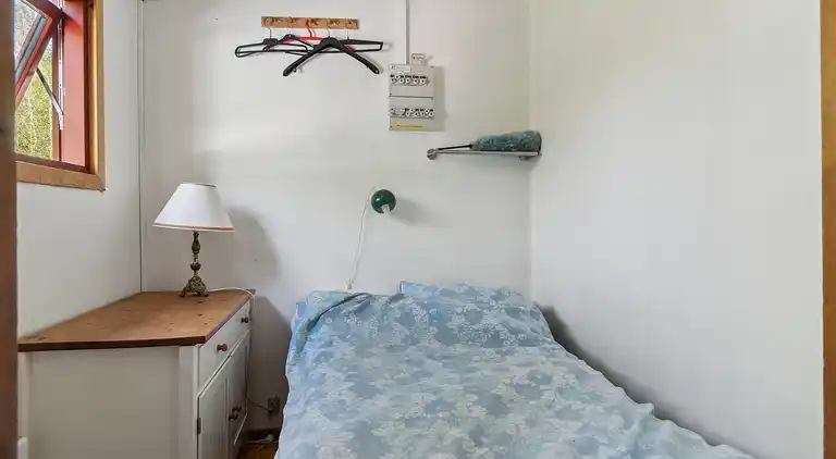 Charmerende sommerhus i rolige omgivelser