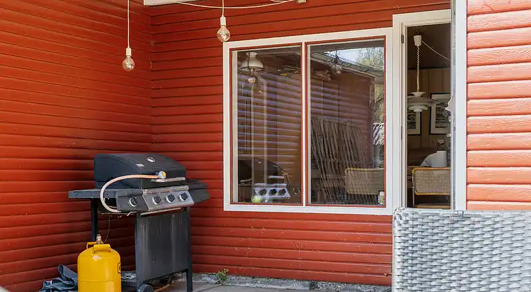 Charmerende sommerhus i rolige omgivelser