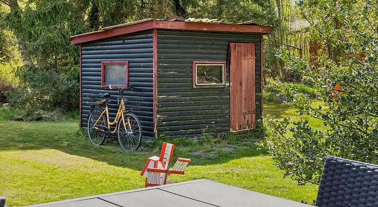 Charmerende sommerhus i rolige omgivelser