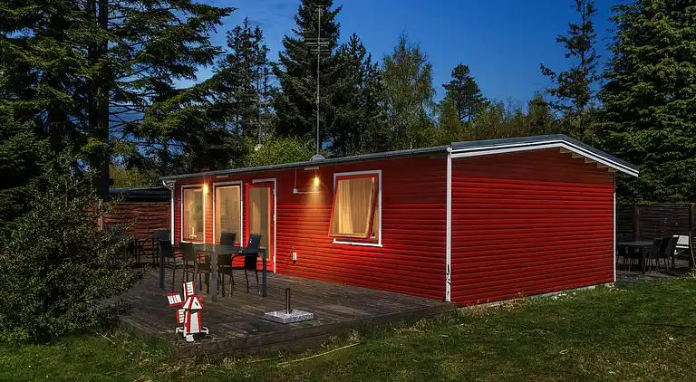 Charmerende sommerhus i rolige omgivelser