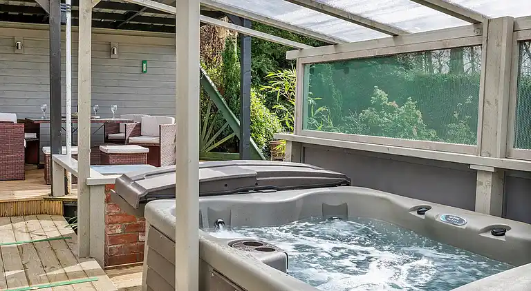 Cottage in The Grove