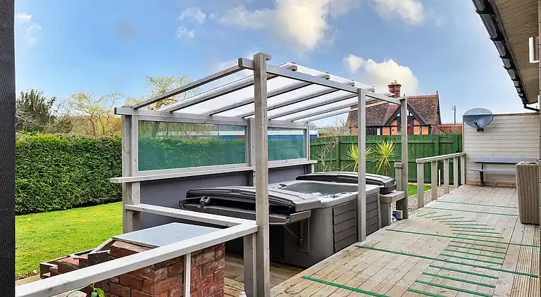 Cottage in The Grove