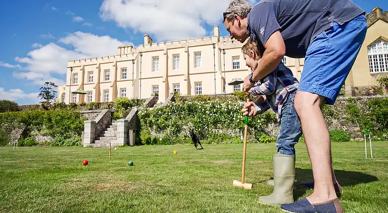 Holiday home in Saint Mellion