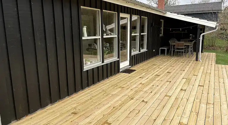 Schönes Ferienhaus mit Terrasse.