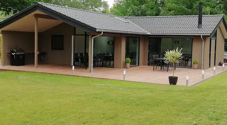 Charmerende sommerhus i Fjellerup m. indedørs spa