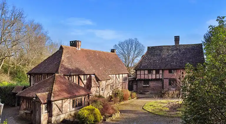 Cottage in Crawley Down