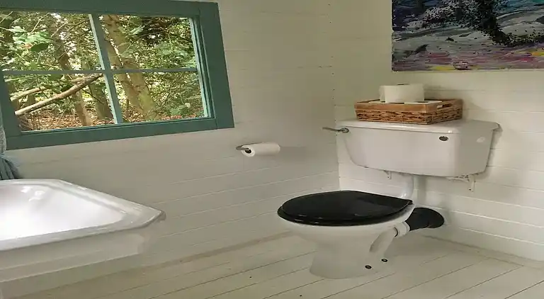 Cottage in Woolton Hill