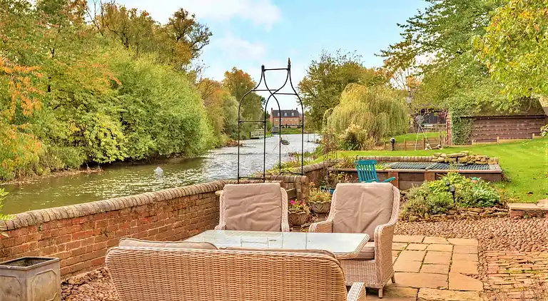 Holiday home in Islip