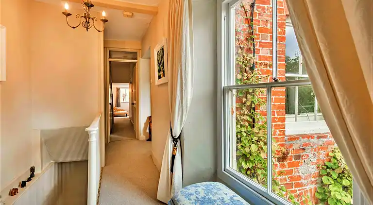 Holiday home in Islip