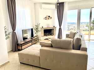 Thalassea – Flucht an die Athener Riviera