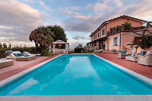 Beautiful Villa Lory on the hills of Lucca