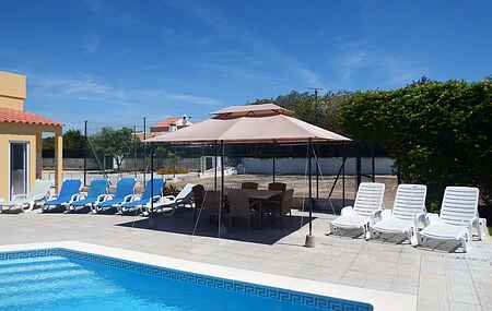 Spacieuse Villa Lara Estoi avec piscine chauffée