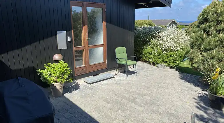 Veddinge Bakker - Havudsigt og parklignende have