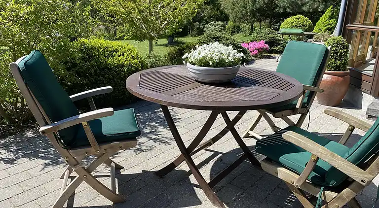 Veddinge Bakker - Havudsigt og parklignende have