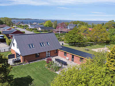 Holevej 6, Hvalpsund