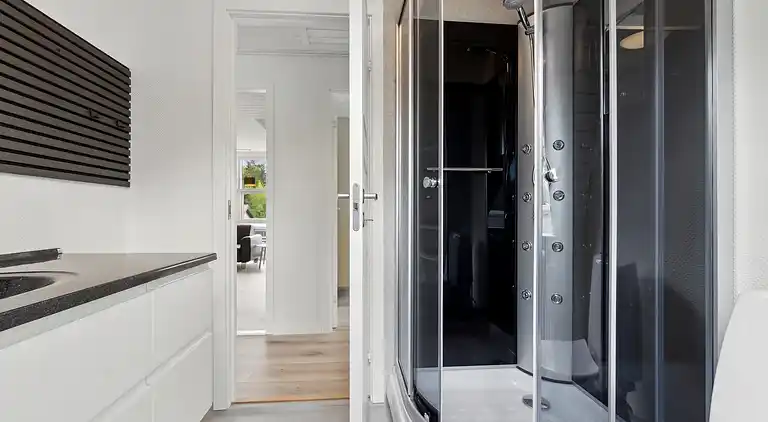 Nær strand og golf, med multirum.