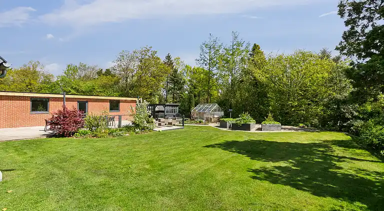 Nær strand og golf, med multirum.