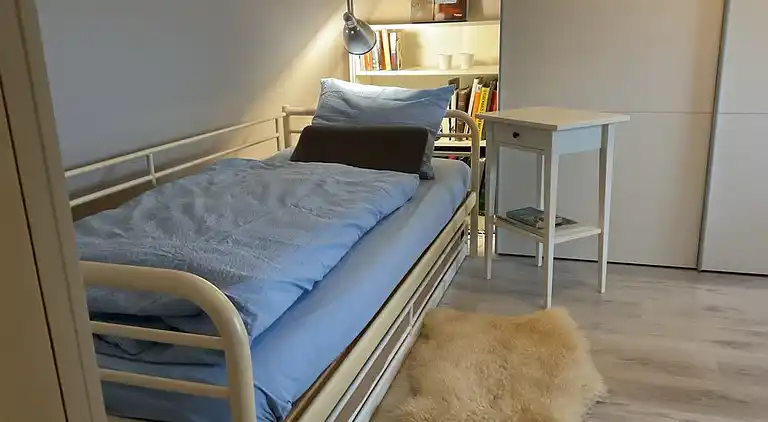 Familievenligt hus nær strand med stor have