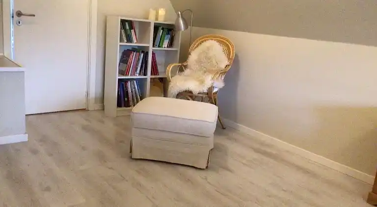 Familievenligt hus nær strand med stor have