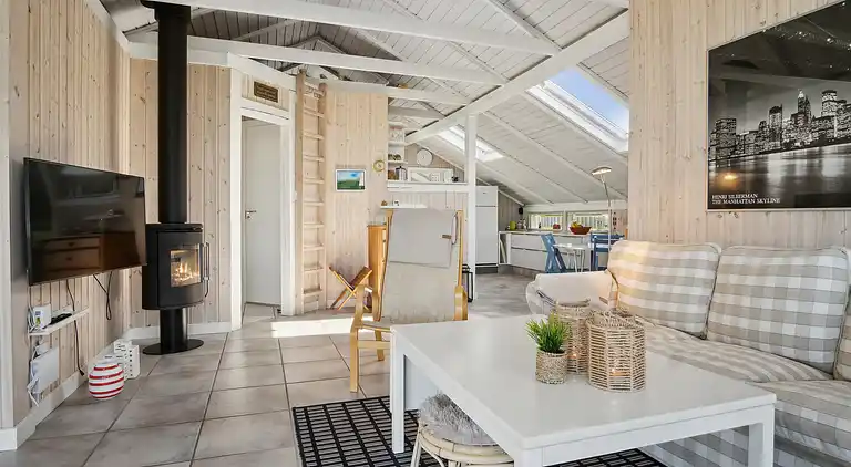 Gemütliches Sommerhaus in Føns mit Meerblick