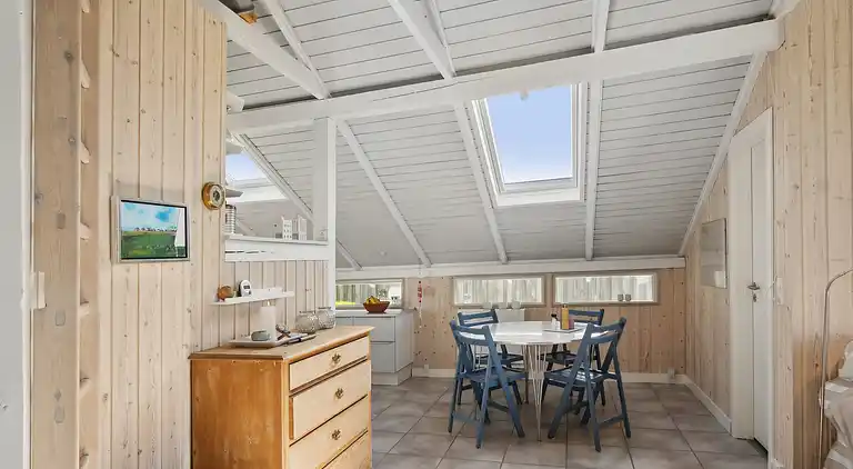 Gemütliches Sommerhaus in Føns mit Meerblick