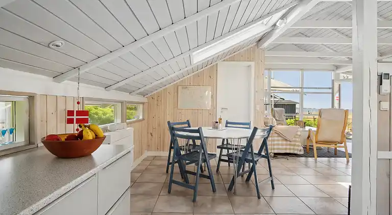 Gemütliches Sommerhaus in Føns mit Meerblick