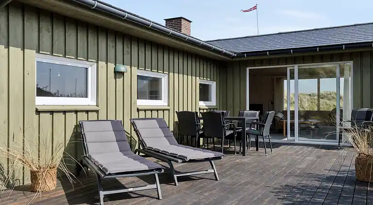 Førsteparket til Vesterhavet i moderne sommerhus