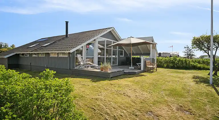 Gemütliches Sommerhaus in Føns mit Meerblick