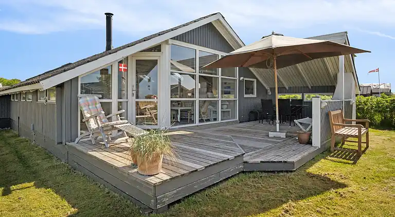 Gemütliches Sommerhaus in Føns mit Meerblick