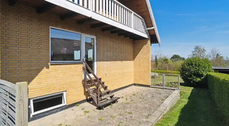 Stor feriebolig med havudsigt i Tejn