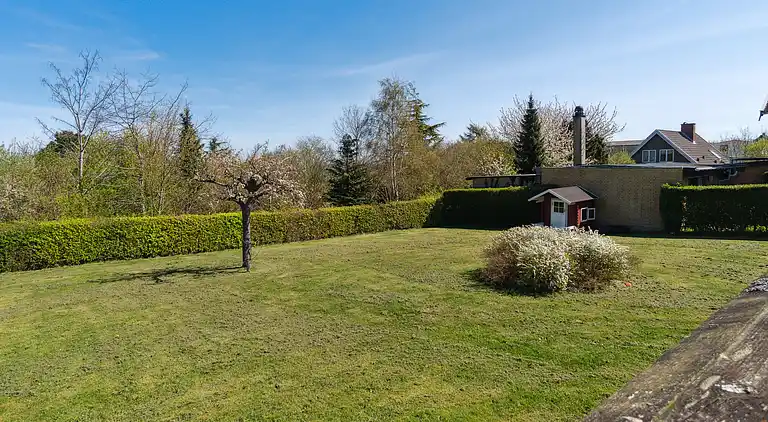 Stor feriebolig med havudsigt i Tejn