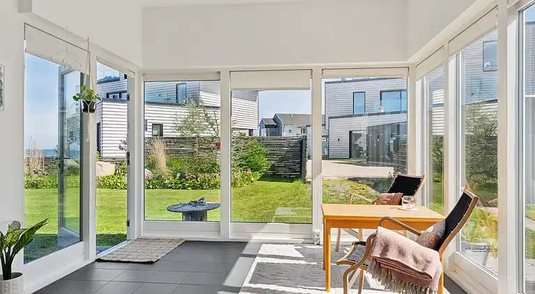 Feriehus med Privat Strand og Havudsigt