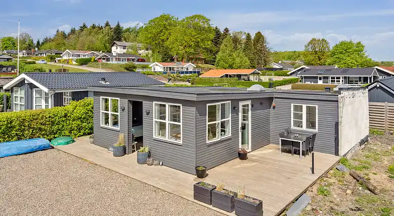 Helles Ferienhaus mit Meerblick