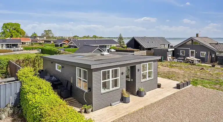 Helles Ferienhaus mit Meerblick