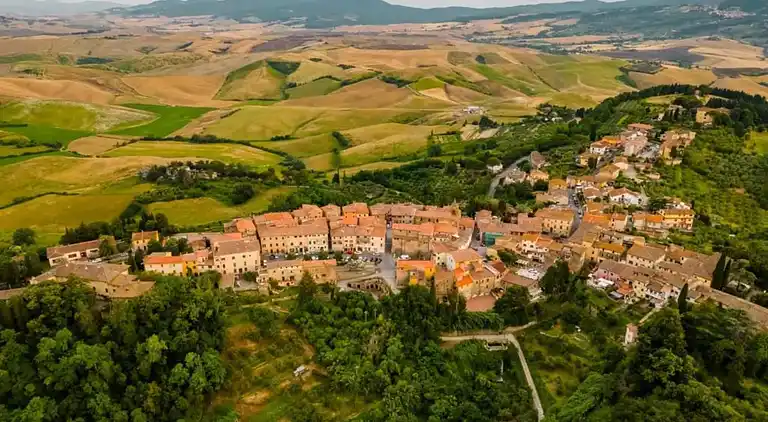 Farm house in Terricciola
