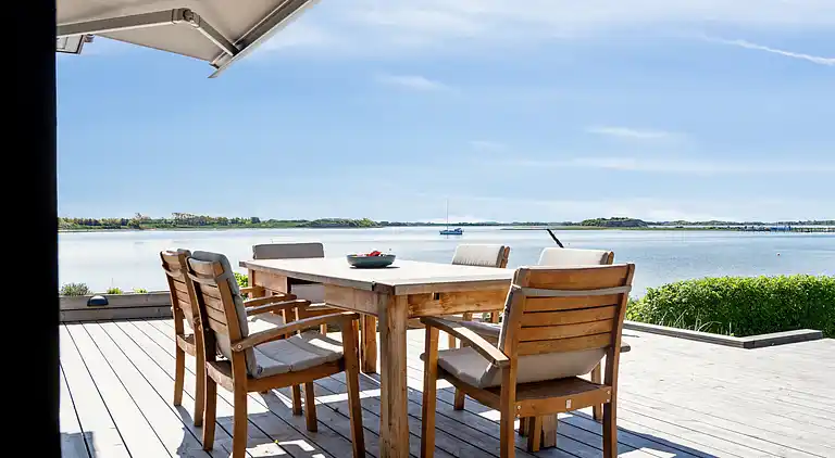 Schönes Strandhaus mit Panoramablick