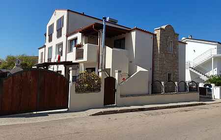 Beautiful 2 Bedroom Vacation Home