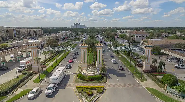 Home Near Disney Area-Sleeps 14 Guest