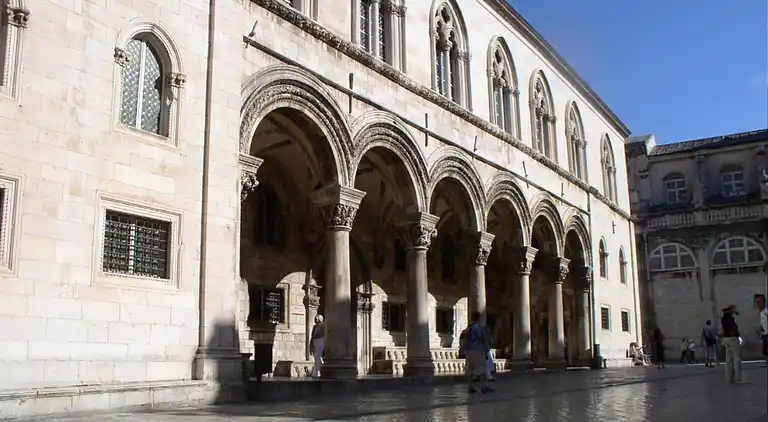 Ferielejlighed i Pile-Kono