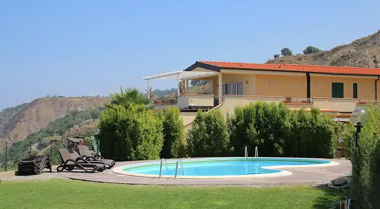 Apartment in Parghelia