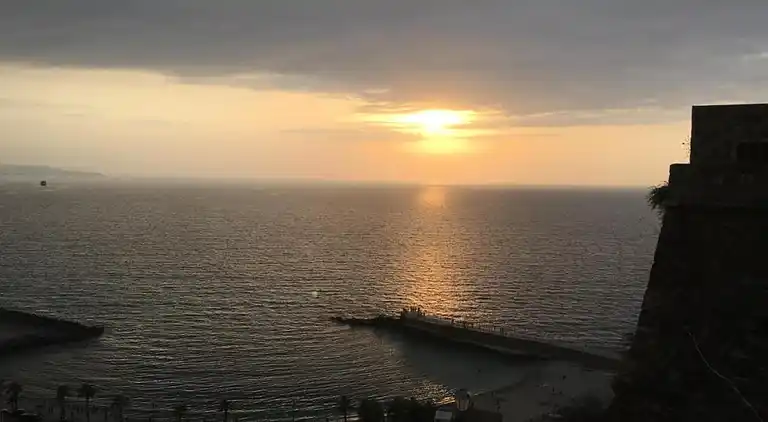 Semesterbostad i Pizzo