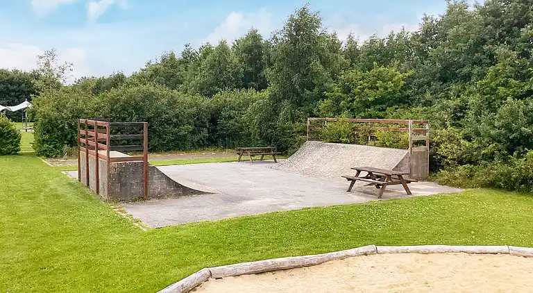 Aktivitetshus med vildmarksbad - Inkl. rengøring